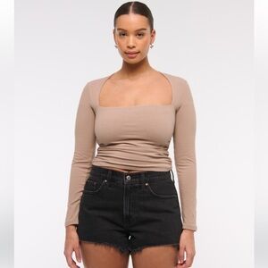 Abercrombie and Fitch 4inch Mom Short